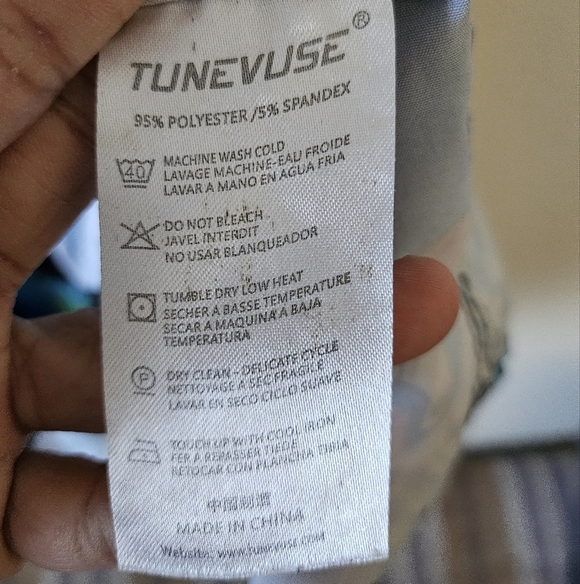 Tunevuse Men's Tropical Floral Button-Up Hawaiian Shirt Size 4 XL - Picture 8 of 9